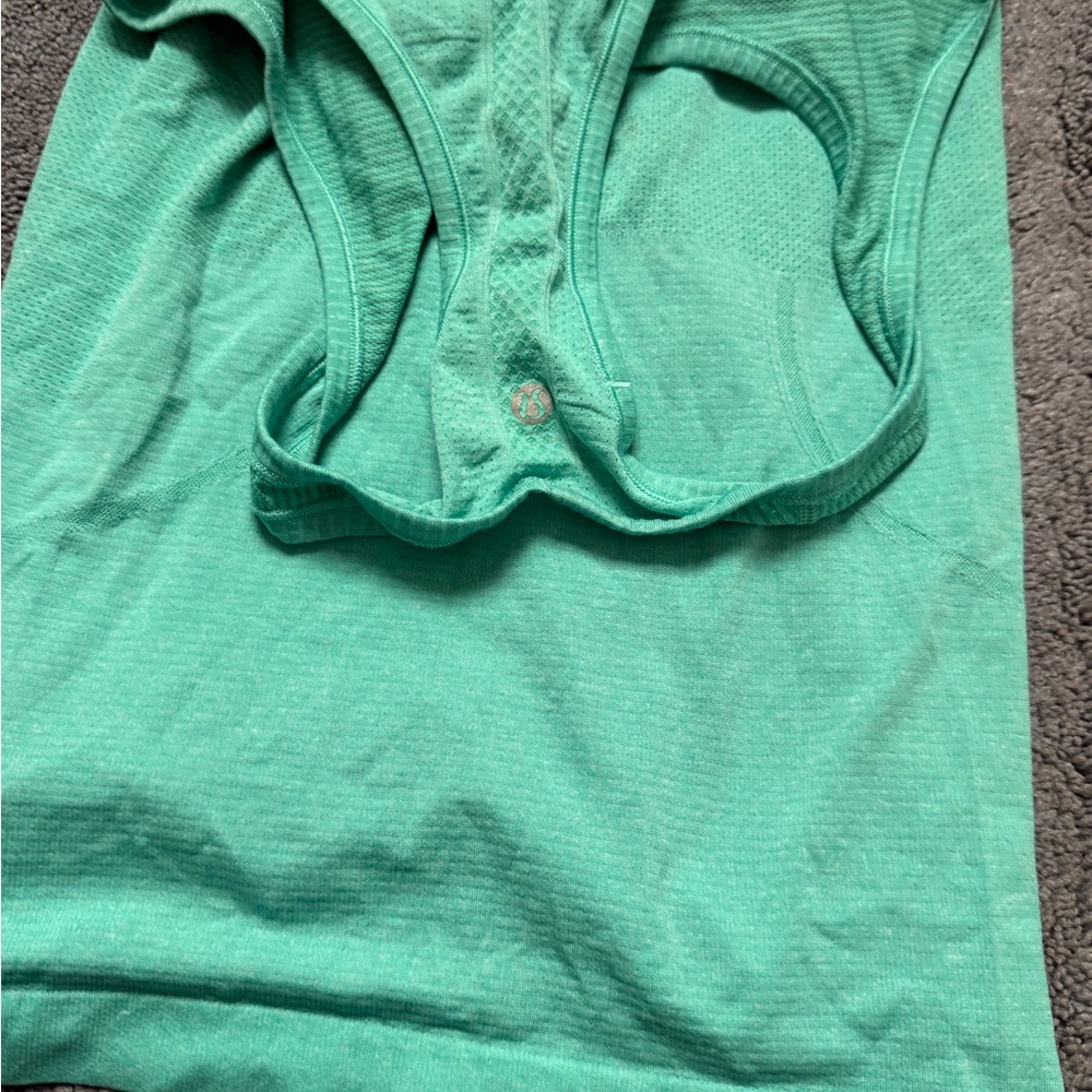 Lululemon swiftly tech tank!